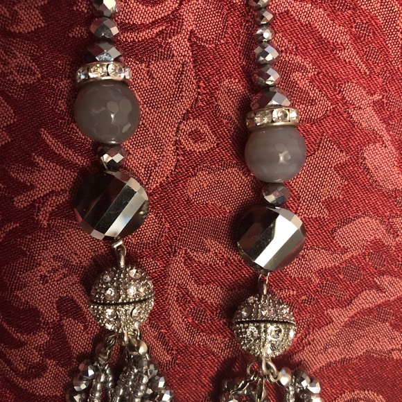 Beautiful Grey, Silver & Pewter Convertible Glass Bead Necklace - Picture 1 of 7